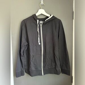 Women’s lightweight black zip up sweater